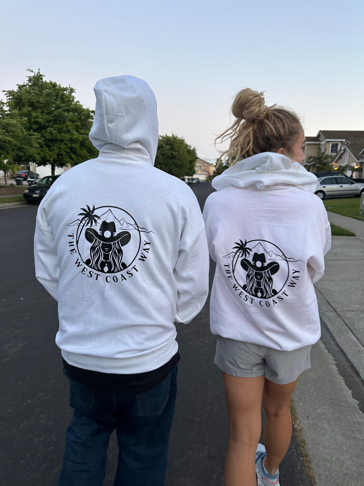 Logo Zip Up- White/Black