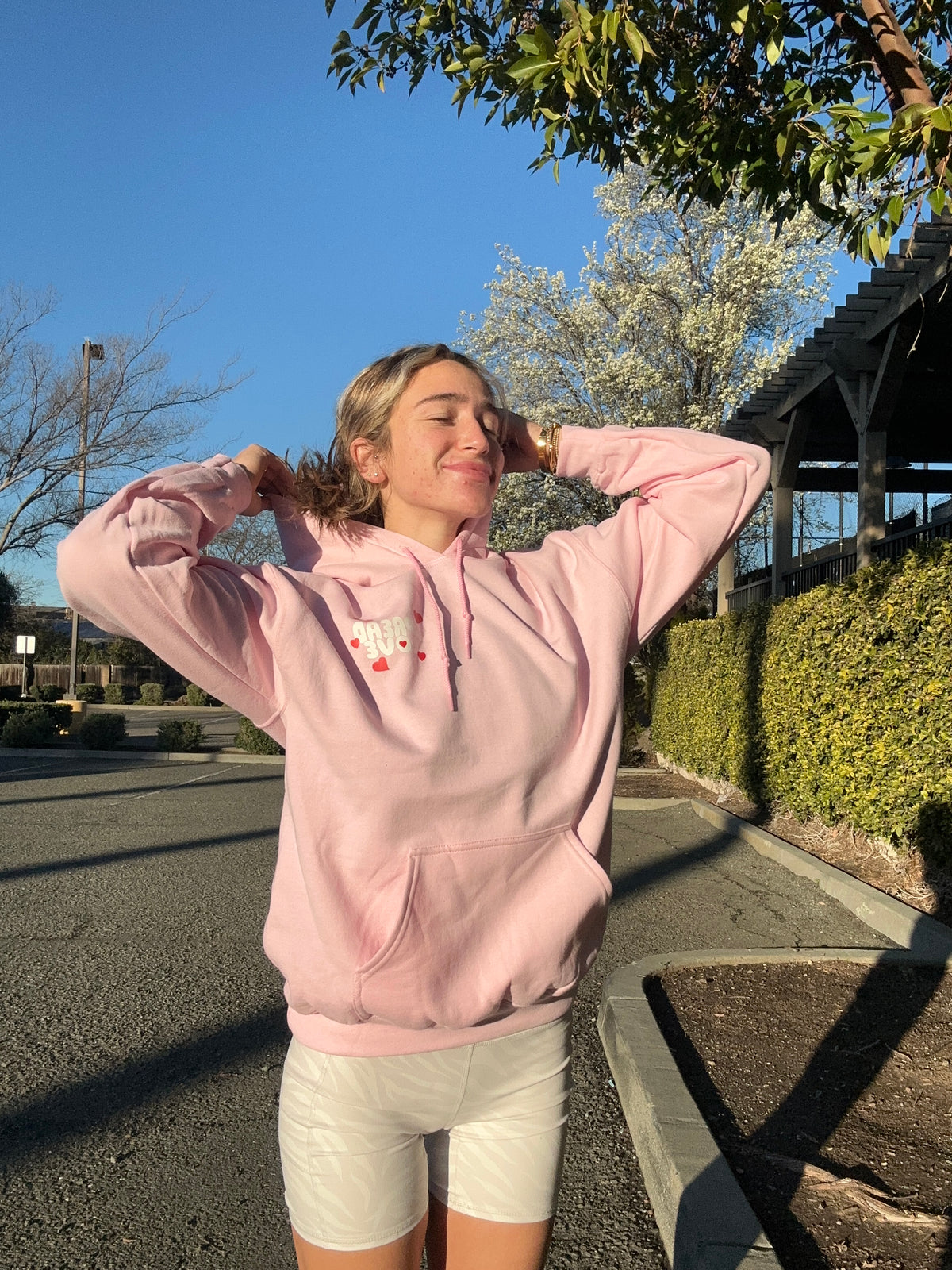 Spread Love- Hoodie