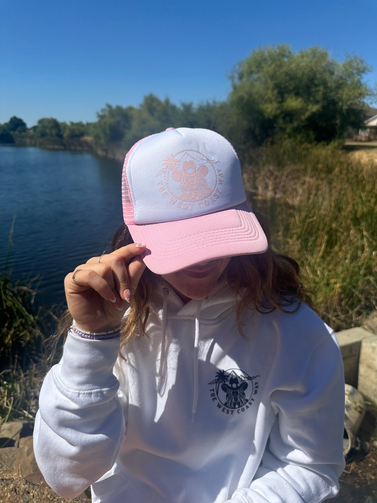 Logo Trucker Hat- White/Black